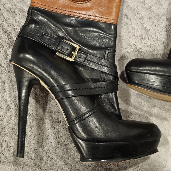MICHAEL KORS black leather stockard 2-tone boots - Picture 8 of 11